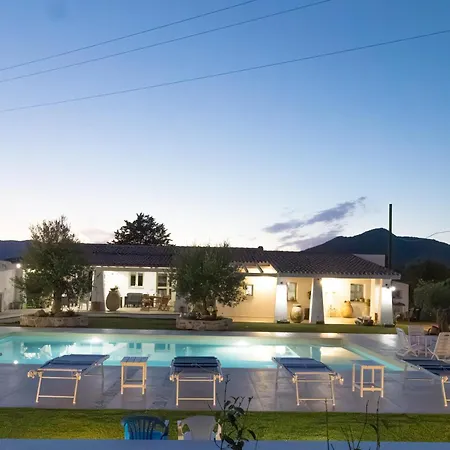 Dimora S'ena Manna 오리에나